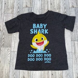 🌀🌀🌀 Jumping Beans - Baby Shark Tee. Size 12M